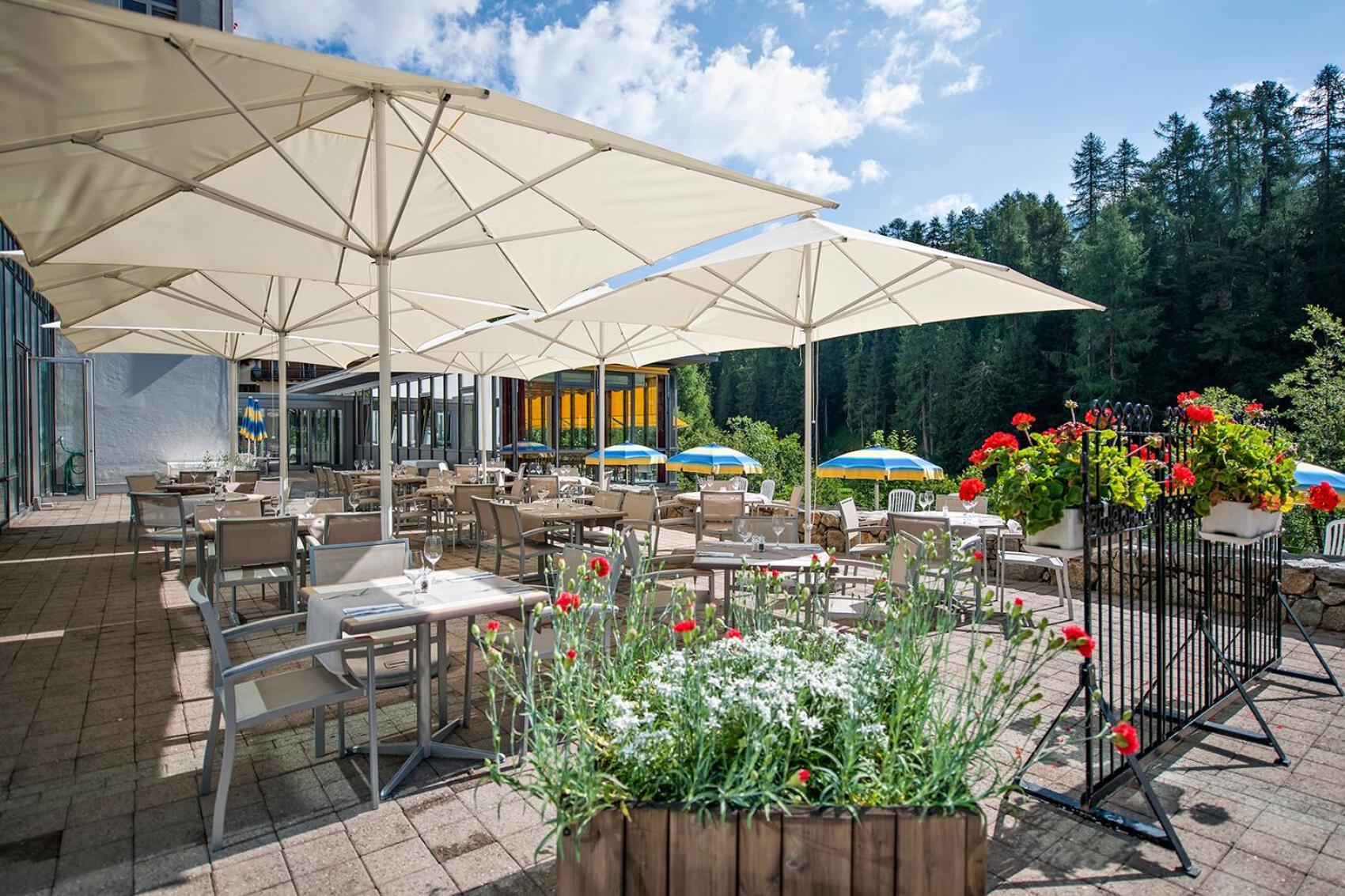 Hotel Schweizerhof Sils Maria, A Faern Collection Hotel Exterior photo